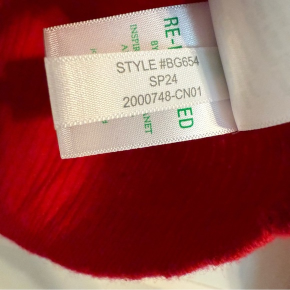 J. CREW Women’s XS Cashmere Shrunken Crew Neck Sweater Belvedere Red Cropped - Picture 7 of 7